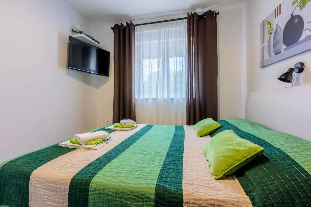Holiday Home In Grizane 39291